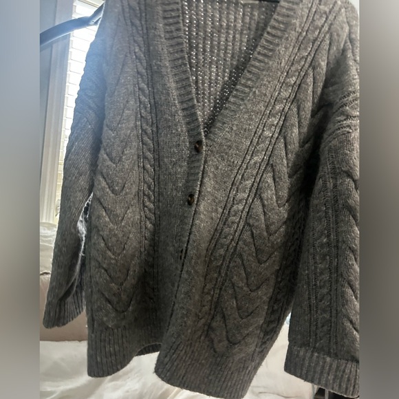 Revolve: Helsa ‘Serena’ Cable Knit Sweater Cardigan, Size: S - Picture 7 of 9